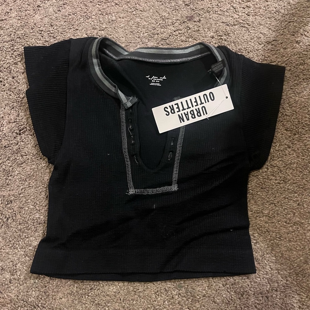 URBAN OUTFITTERS GO FOR GOLD TOP